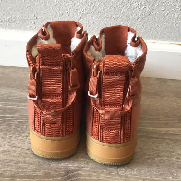 Nike SF Air Force 1 Mid Premium Lifestyle Shoes Mens Size 8 Praline AA1129 20 - Picture 11 of 11